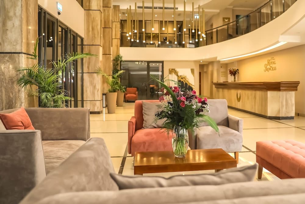 Hotel Royal Princess, Reception