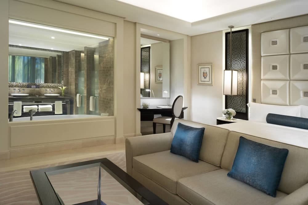 Al Bustan Palace, a Ritz-Carlton Hotel, Room