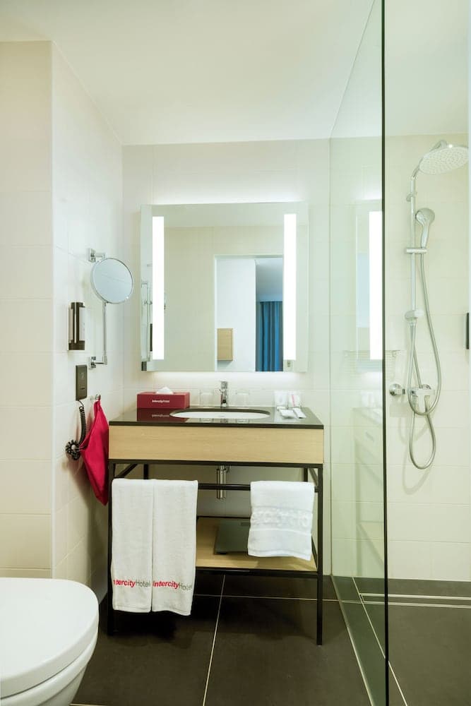 IntercityHotel Muscat, Bathroom