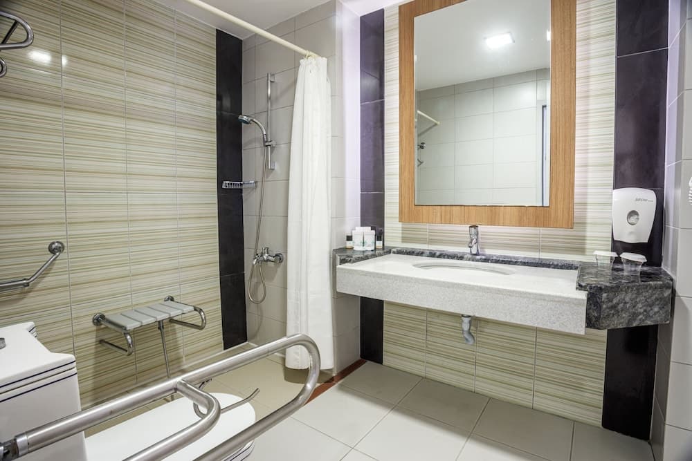 Club Tuana Fethiye, Bathroom