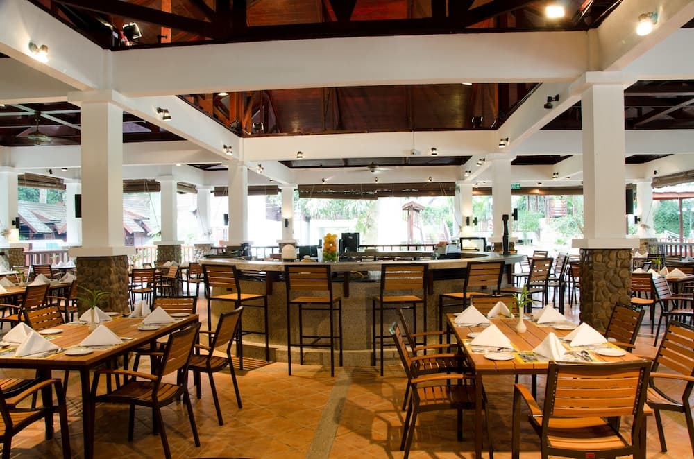 Mutiara Taman Negara, Restaurant