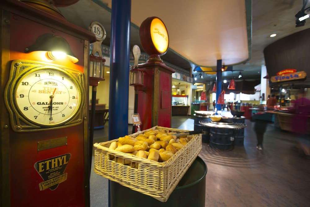 Disney Hotel Santa Fe, Buffet