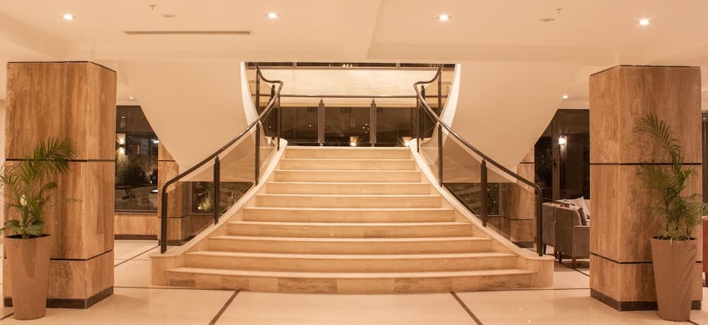 Hotel Royal Princess, Reception