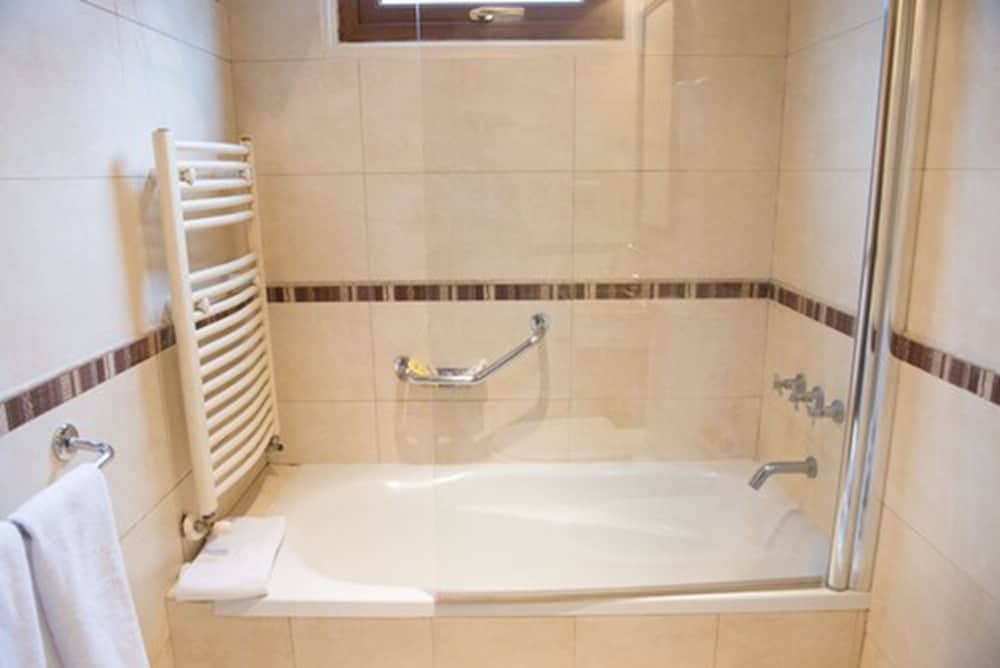 Hostal Del Bosque Apart , Bathroom