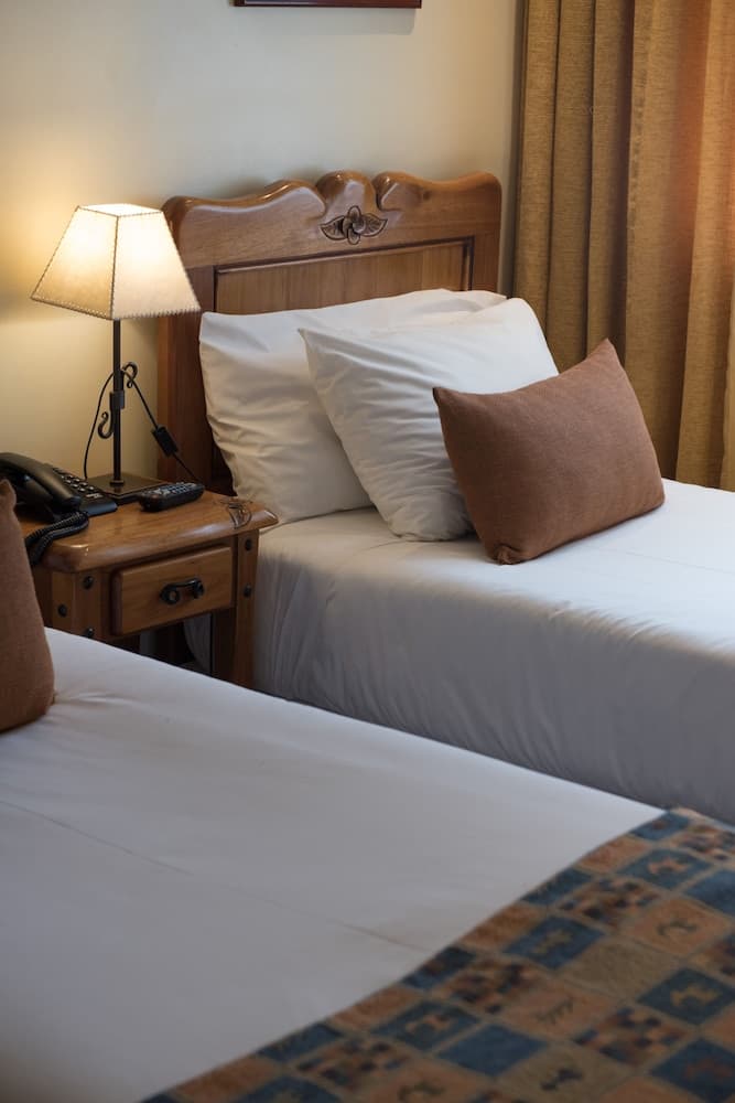 Hostal Del Bosque Apart , Room