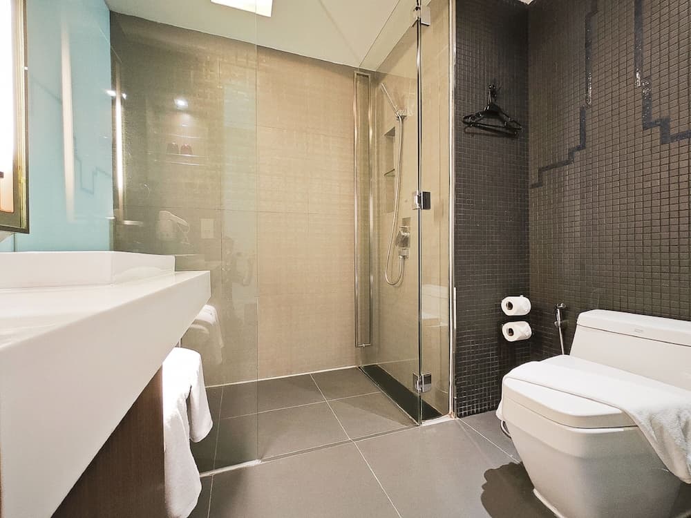 Galleria 10 Sukhumvit Bangkok by Compass Hospitality, Bathroom