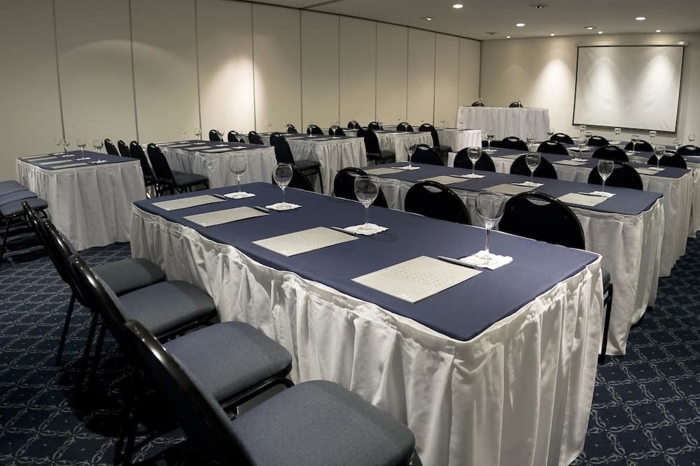 Dazzler by Wyndham Buenos Aires San Martin, Salas de reuniones