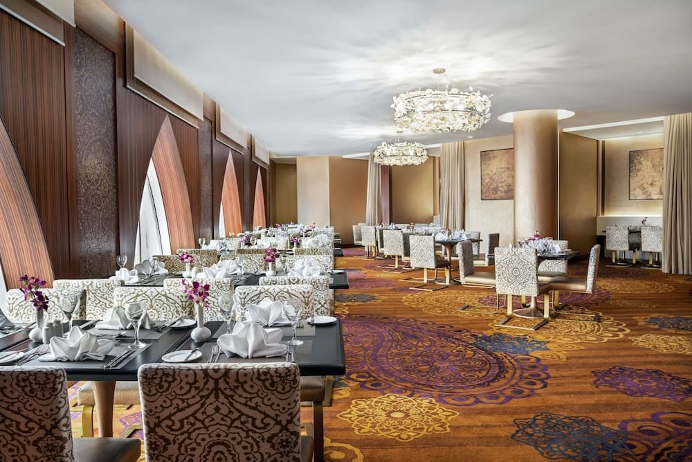 DoubleTree by Hilton Makkah Jabal Omar, Restaurant