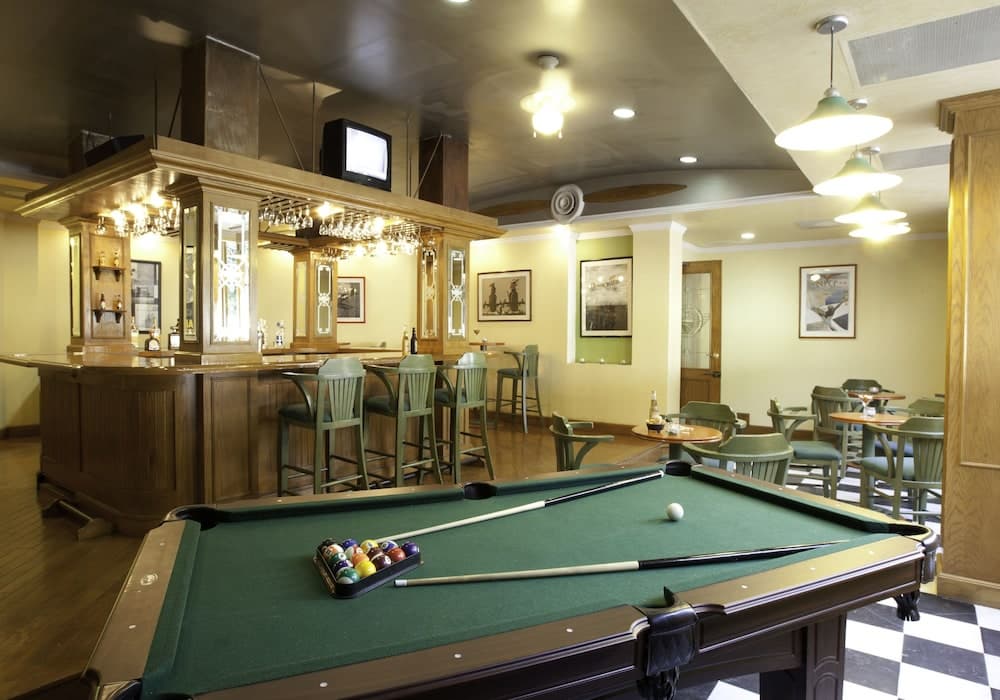 Hotel Misión Express Celaya, Billiards