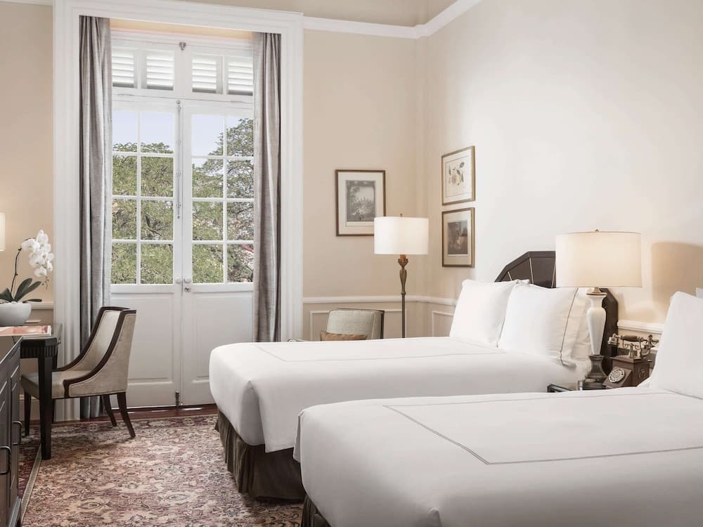 Raffles Hotel Le Royal, Room