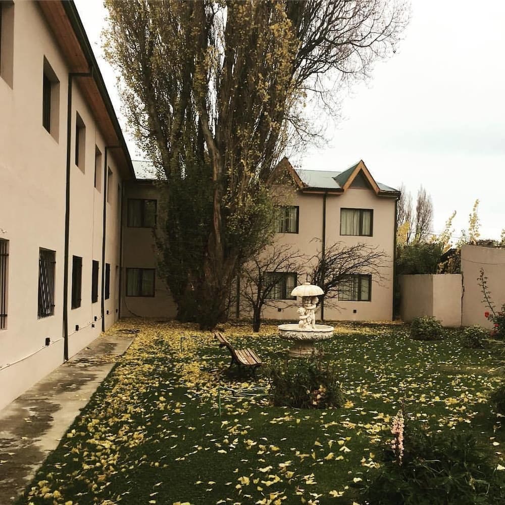 Hotel Kapenke, Courtyard