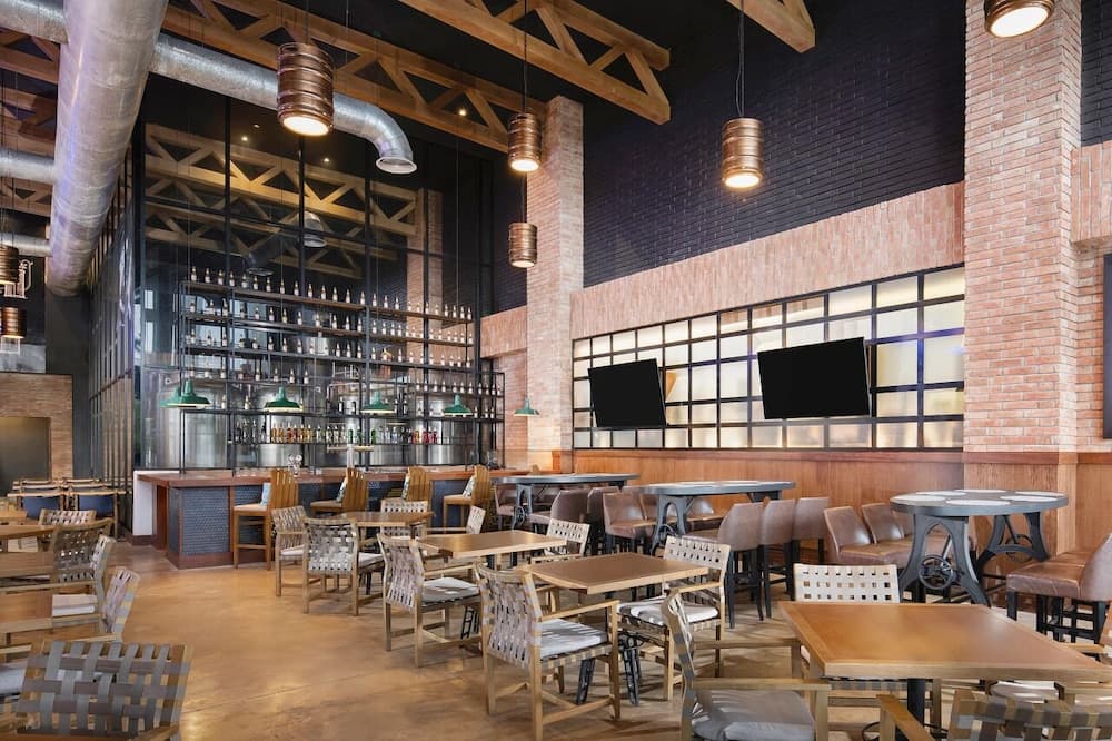 Dreams Cap Cana Resort & Spa, Sports bar