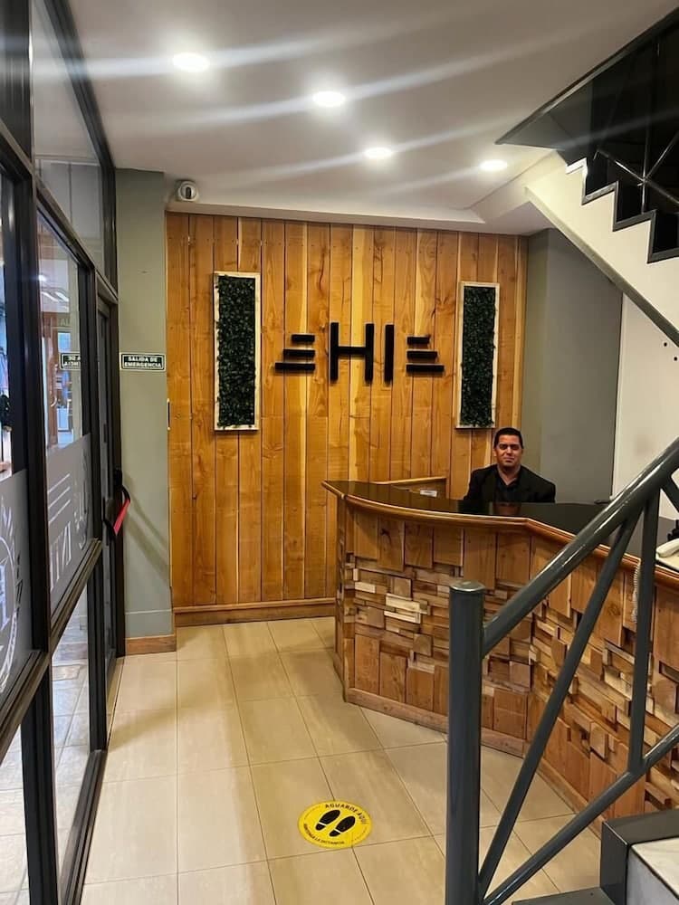 Hotel Internacional, Reception