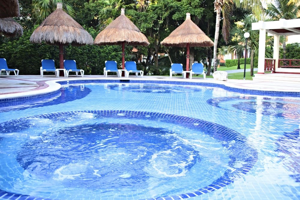 Bahia Principe Grand Coba - All Inclusive [Bloqueos], Outdoor Spa Tub