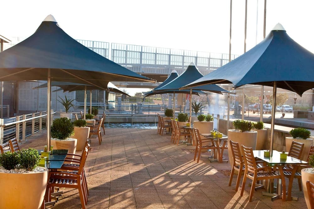 The Westin Cape Town, Restaurant