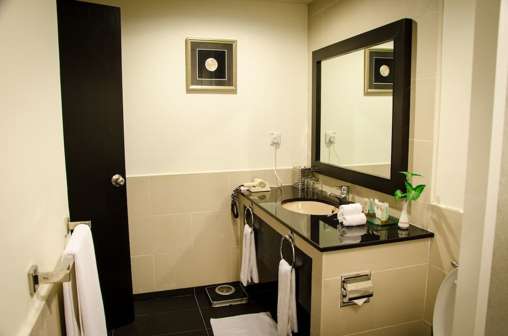 Mutiara Taman Negara, Bathroom