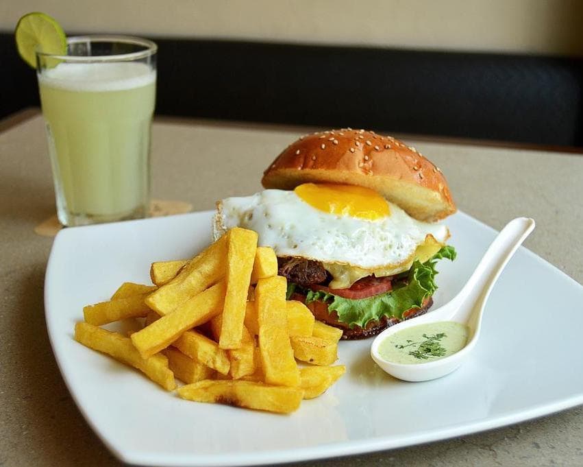 Los Girasoles Hotel , 