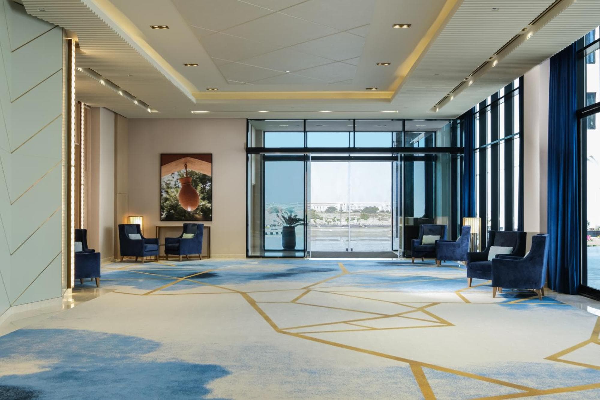 Maani Muscat Hotel & Suites, 