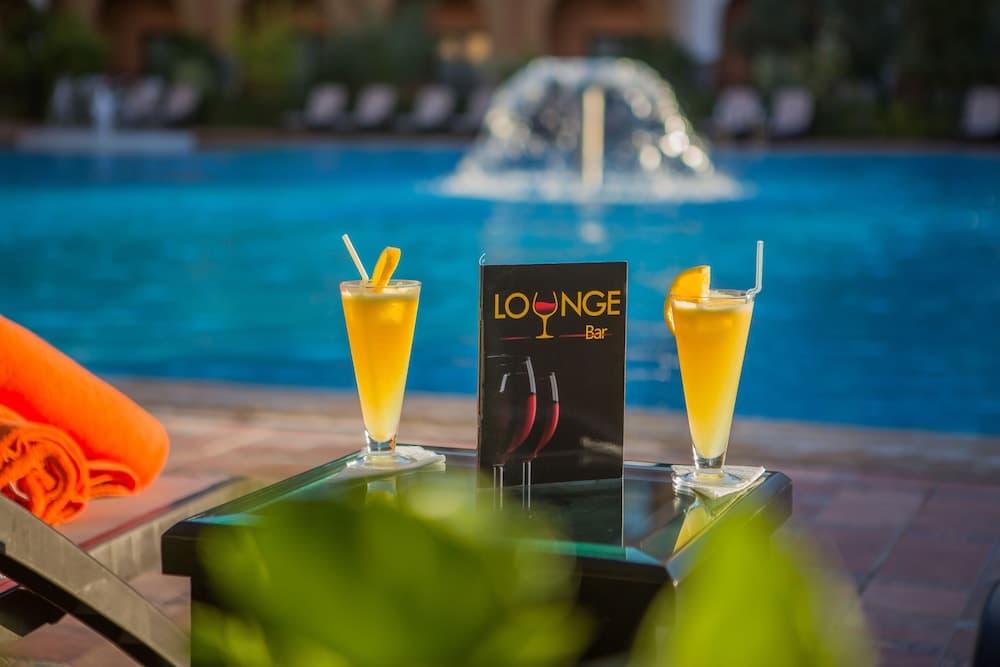 Hotel Riad Ennakhil & Spa 5 (DWO Marrakech Ennakhil), Outdoor pool