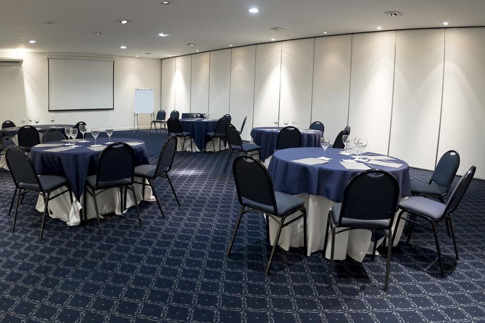 Dazzler by Wyndham Buenos Aires San Martin, Salas de reuniones