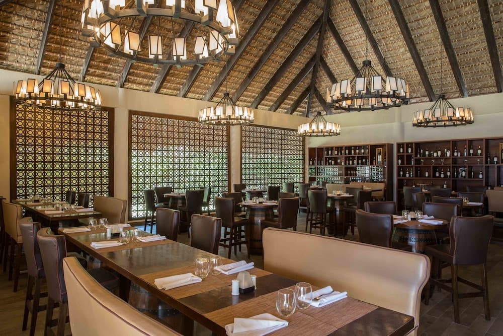 Hideaway at Royalton Punta Cana Adults Only - All Inclusive, Restaurant