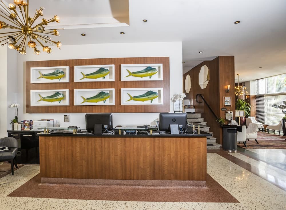 Hotel Croydon, Reception