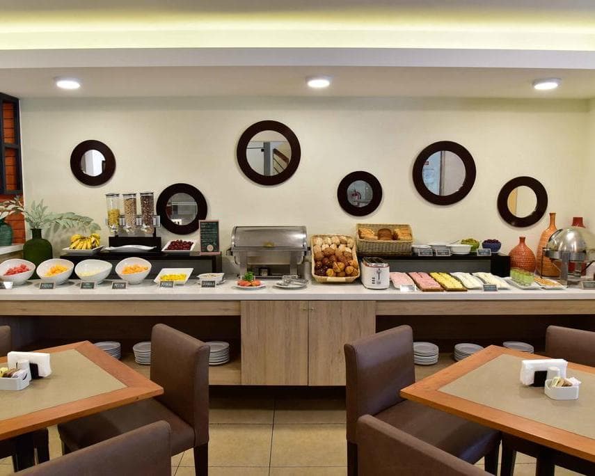 Los Girasoles Hotel , 