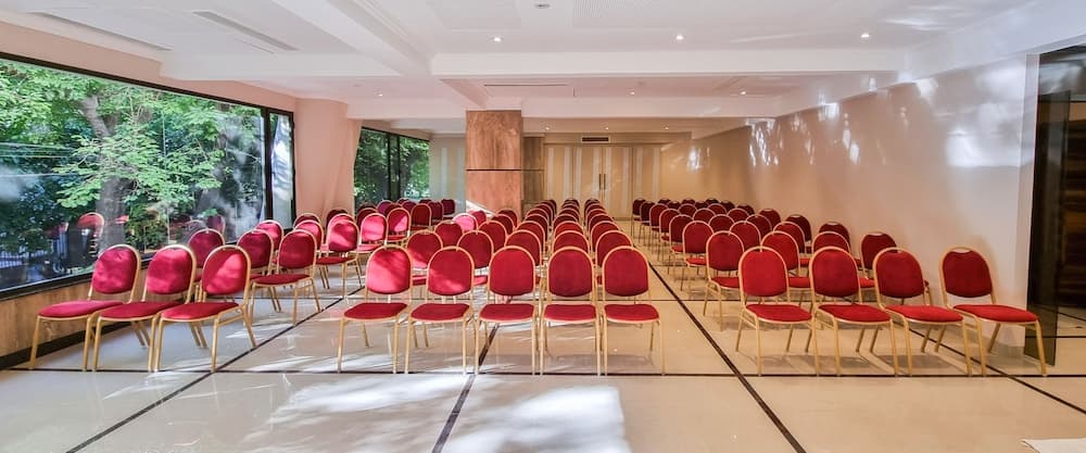 Hotel Royal Princess, Meeting facility