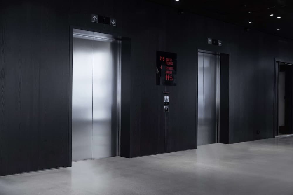 Radisson RED Helsinki, Lobby