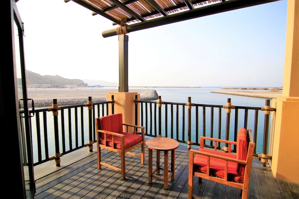 Atana Musandam, Room