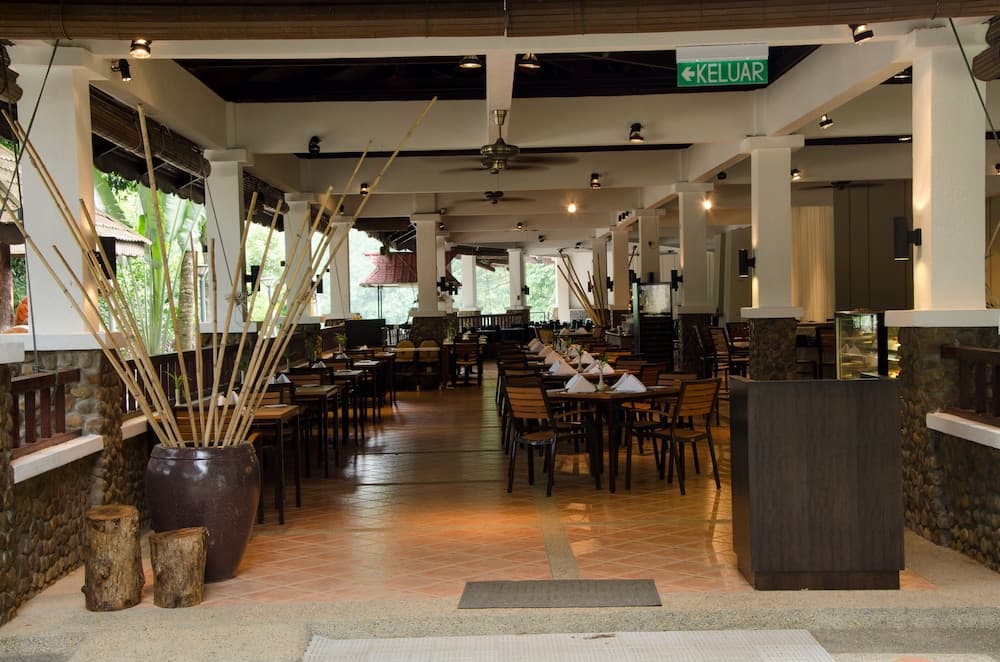 Mutiara Taman Negara, Dining