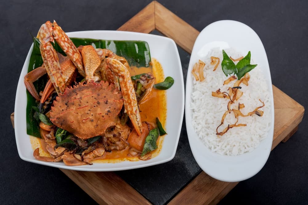 Amaya Hills Kandy 4*, Food and drink