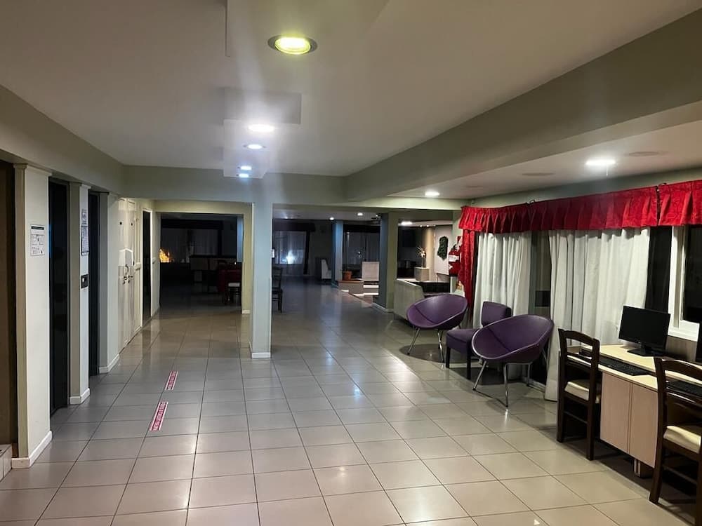 Hotel Internacional, Living area