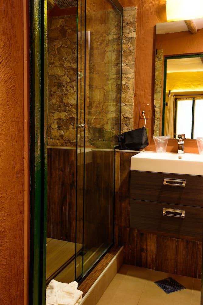 Hotel Jardines de Uyuni, Bathroom