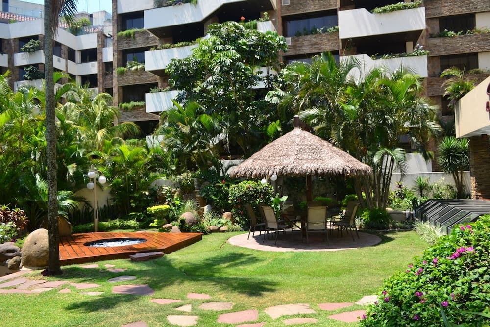 Apart Hotel Toborochi, Property grounds