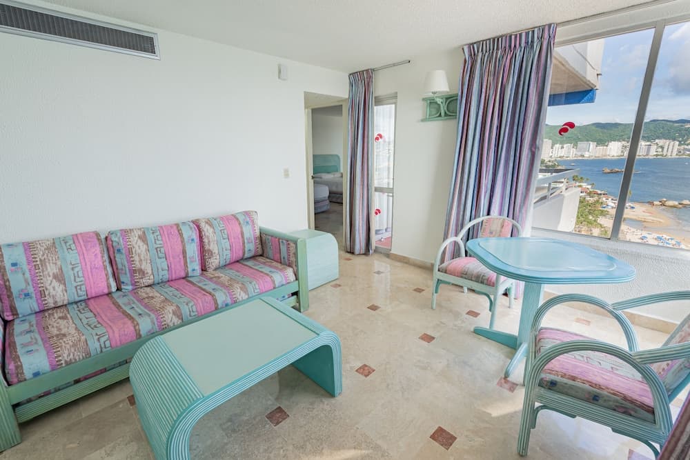 *Playa Suites, Room