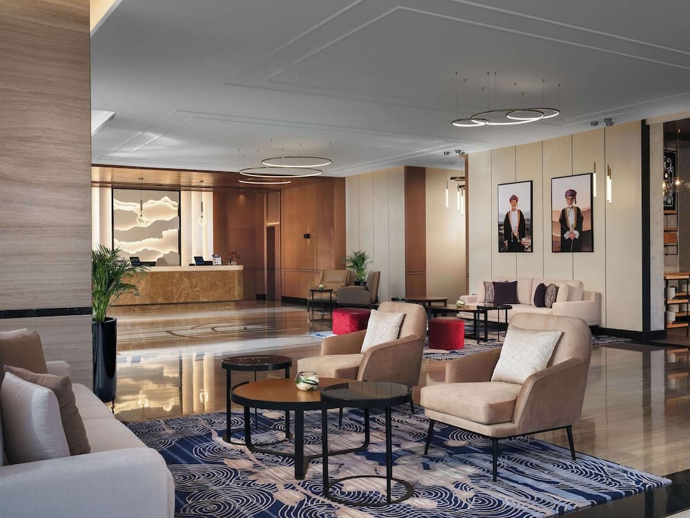 DoubleTree by Hilton Muscat Qurum, Lobby