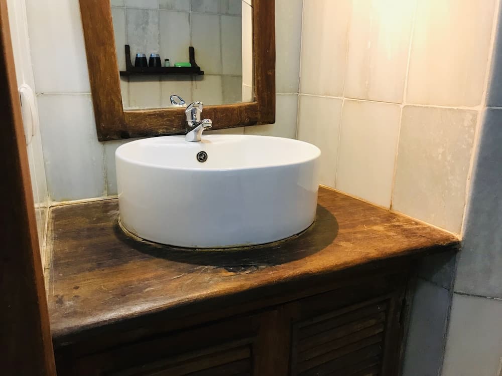 Café Central - Pousada, Banheiro