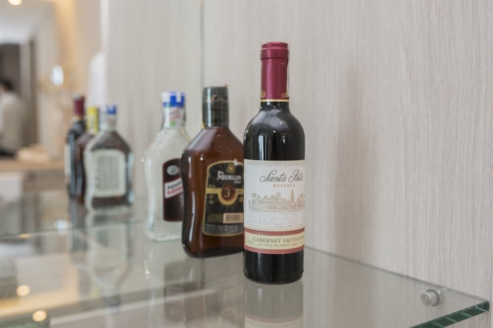 Estelar Cartagena de Indias Hotel, Minibar