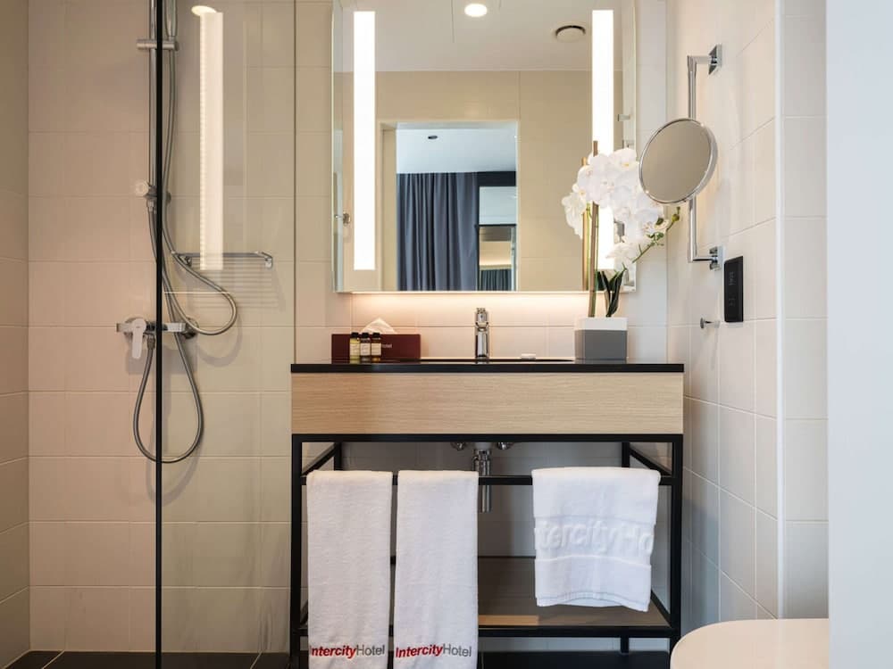 IntercityHotel Muscat, Bathroom