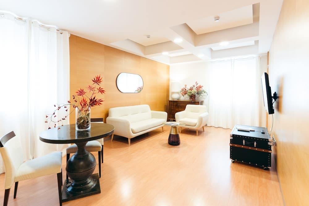 Hotel Excelsior Bari, Living area