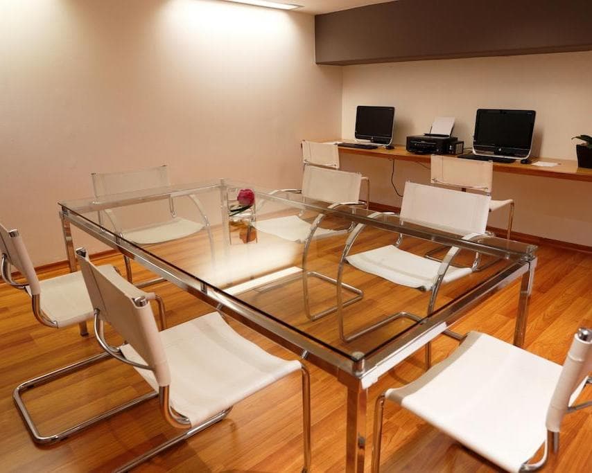 Crowne Plaza Hotels & Resorts, 