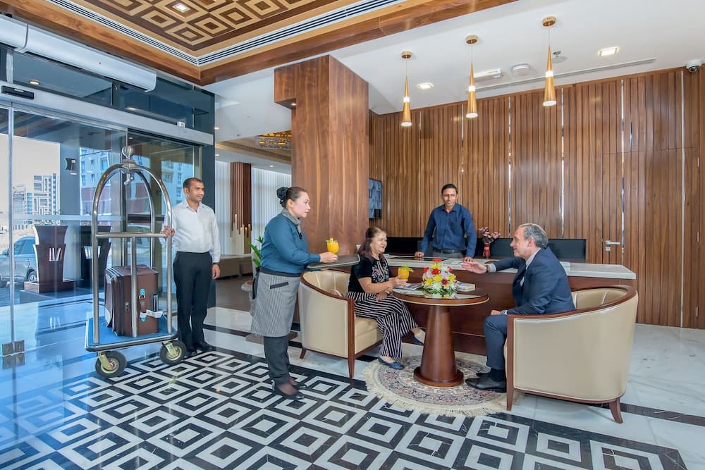 Muscat Gate Hotel, Lobby sitting area