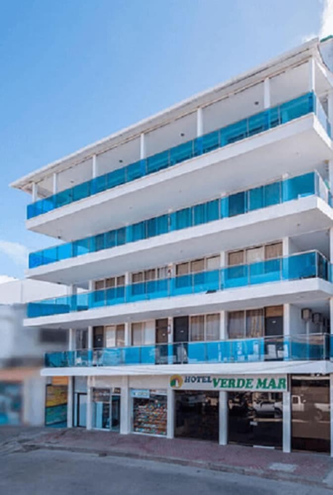 Hotel Verde Mar, Front of property