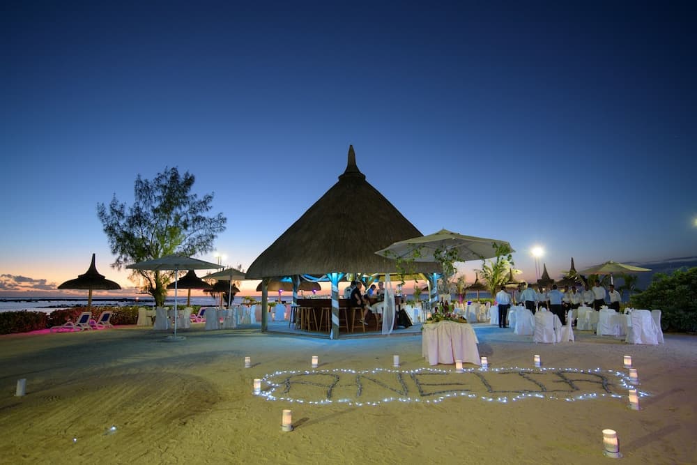 Anelia Resort & Spa, Dining