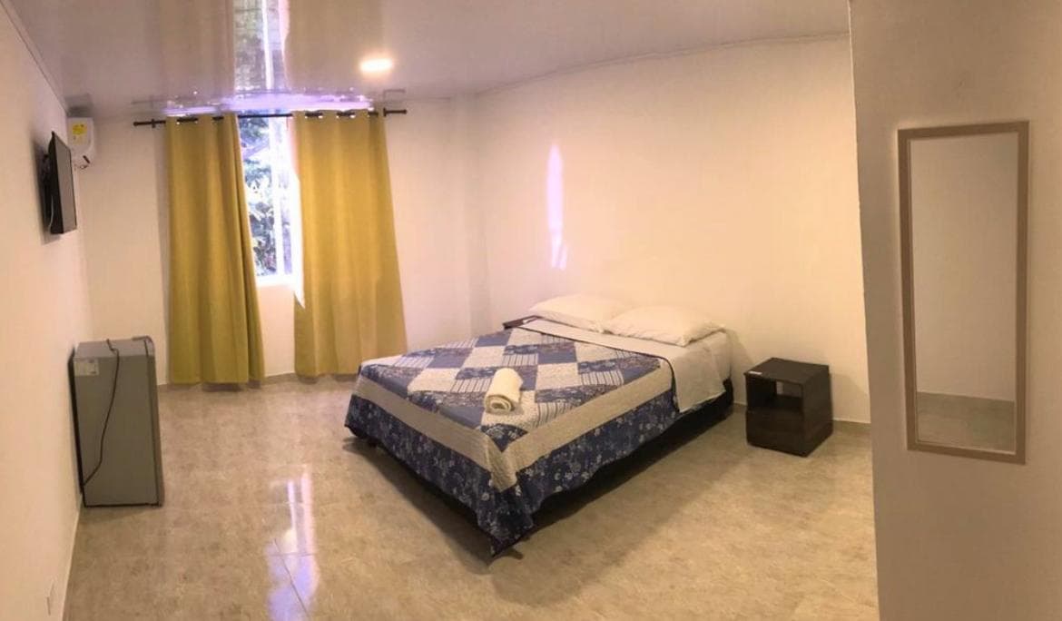 Blue Island Hotel, Guest room