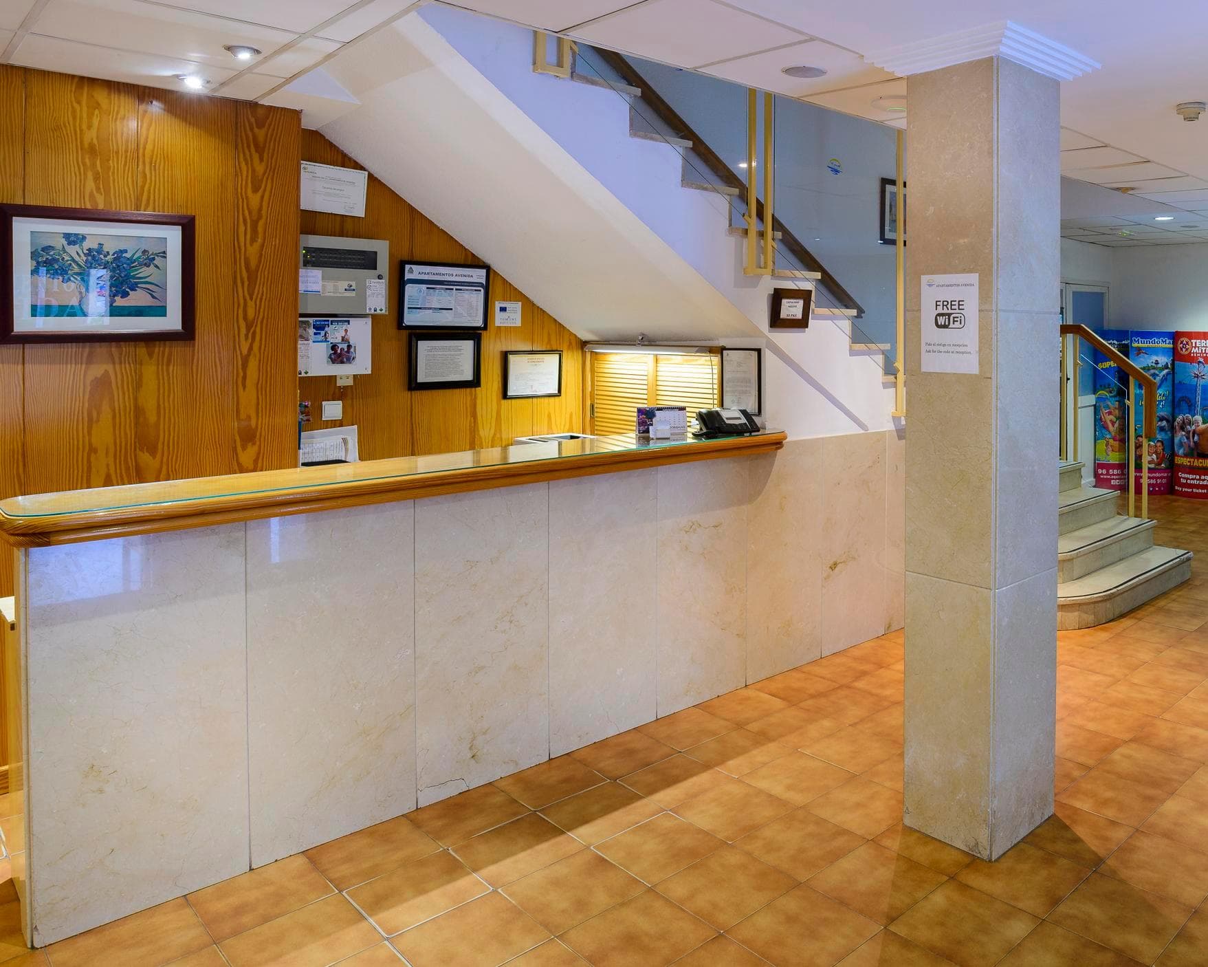 Apartamentos Avenida , 