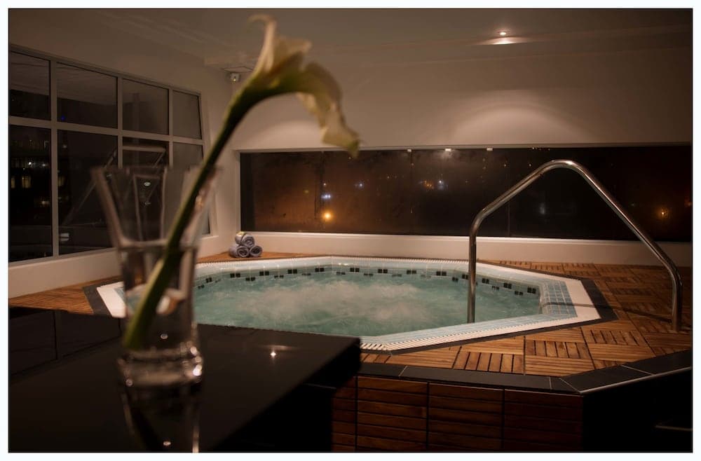 Casa Grande Hotel, Indoor Spa Tub