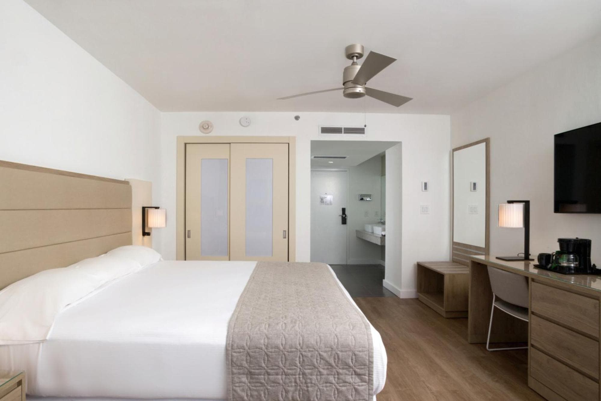 Riu Plaza Miami Beach, 