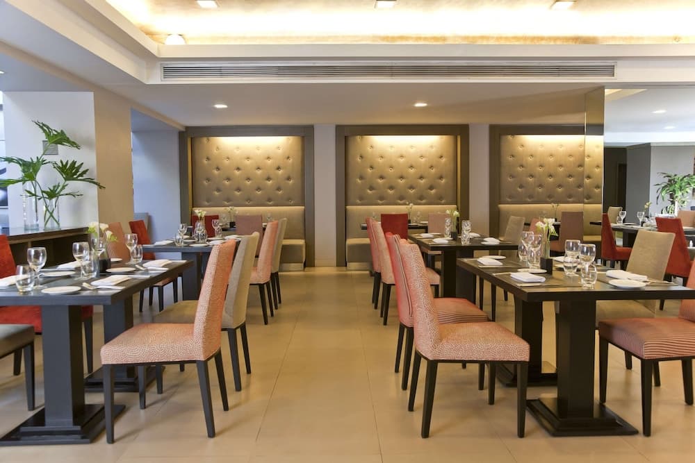 NH 9 de Julio ou Similar, Restaurant